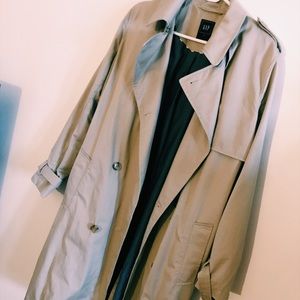 GAP Women’s Trench Coat